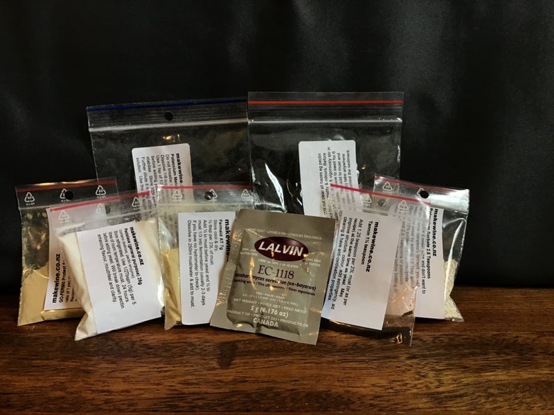 Home Winemaking Ingredients Kit for 23 Litres Carousel 2