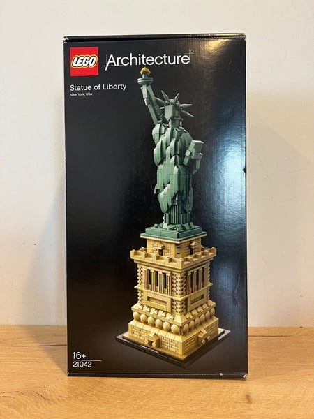 LEGO Architecture 21042 Statue of Liberty Brand New Carousel 1