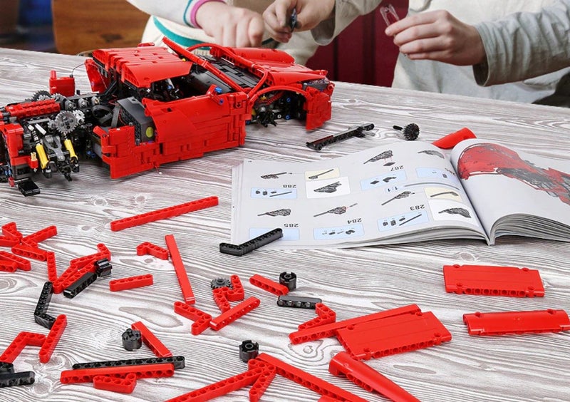 Ferrari Spider 488 - Race Car - 2083 pieces - MouldKing: Technical - RC Model image 6