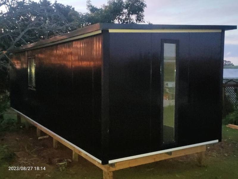 Tiny Home/transportable building9mx3m Carousel 2
