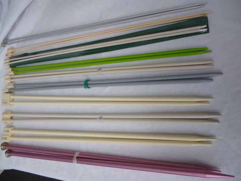 KNITTING NEEDLES (METRIC) Carousel 1