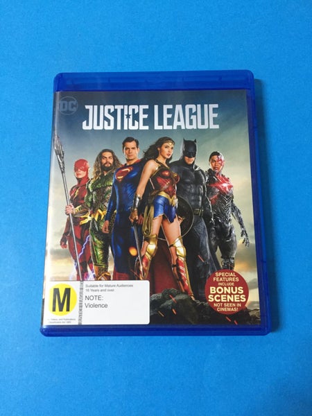 Justice League (Blu-Ray) Carousel 1