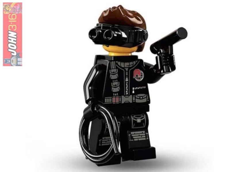 AWESOME LEGO COLLECTIBLE MINIFIGURE SERIES 16 - SPY Carousel 1