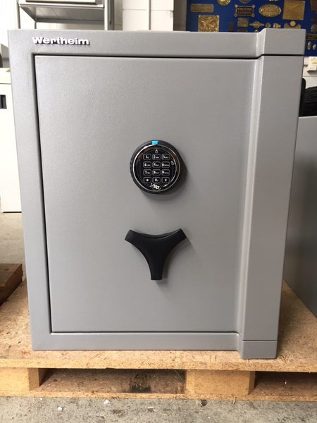 Wertheim CM Mini Grade 3 Safe Carousel 1