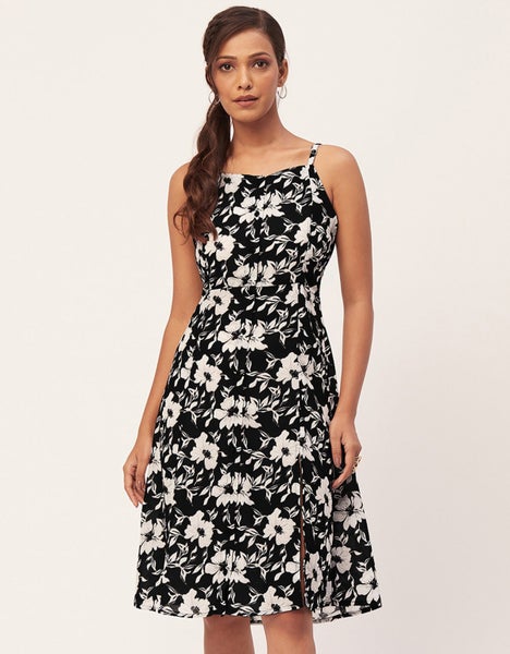Moomaya Solid Buttoned Dress, Sleeveless Spaghetti Strap Dress With Side Carousel 2