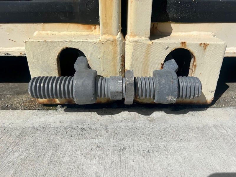 1 x Container Bridge Fitting Carousel 2