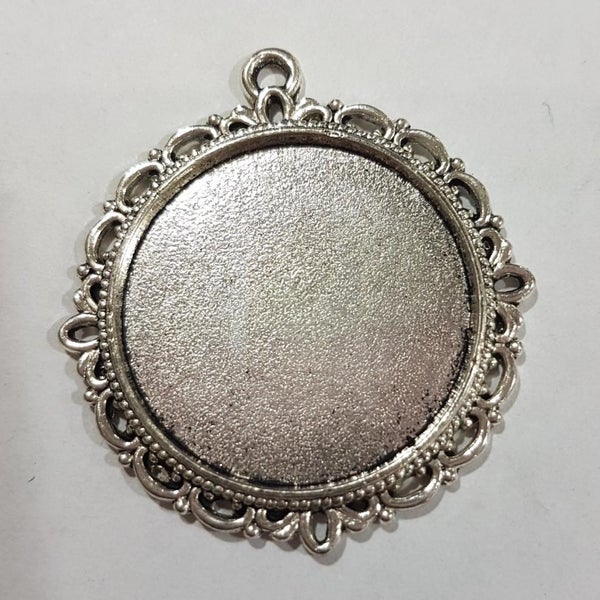 Round Silver Cabochon Pendant Carousel 1