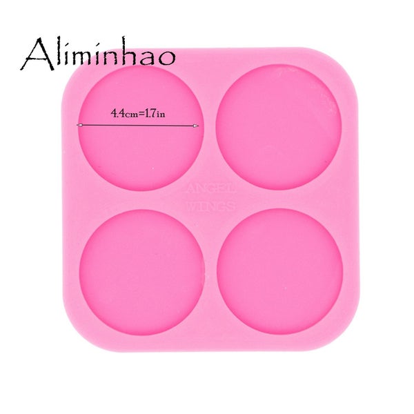 2pcs shiny glossy round mold round silicone resin epoxy resin mold badge scroll Carousel 1