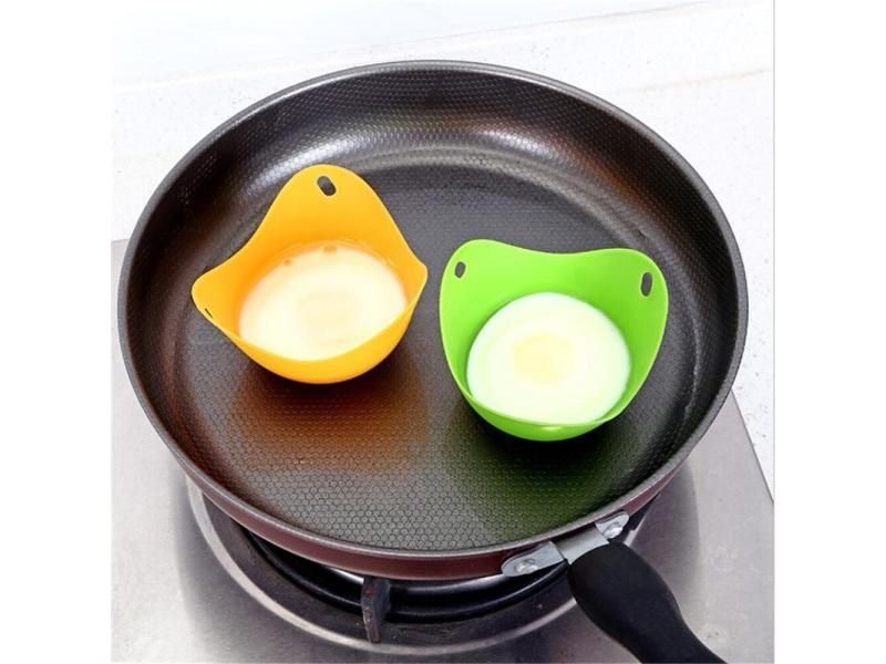 4pc Egg Poachers Silicone Egg Cooker Kitchen Tools Pancake Cookware Bakeware Carousel 1