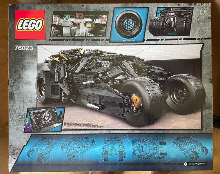 LEGO Batman 76023 - The Tumbler Carousel 2