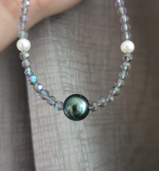 Necklace with one Tahiti black pearl Carousel 10