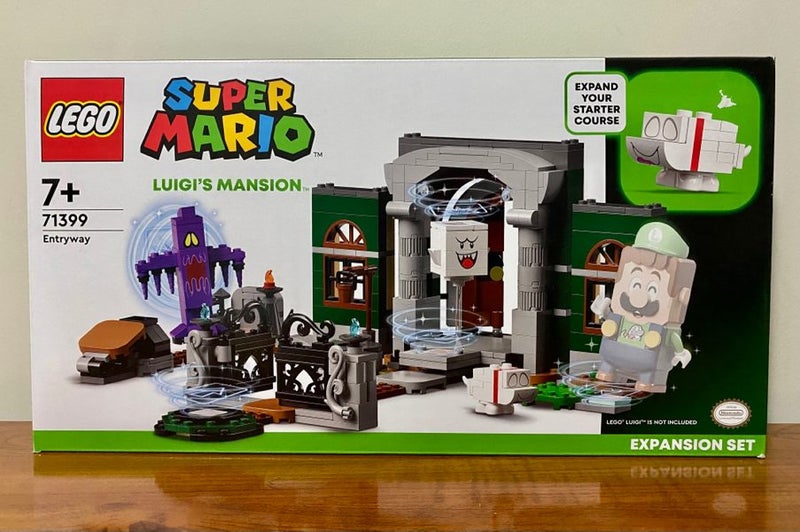 71399 LEGO Super Mario Luigi's Mansion Entryway Carousel 1