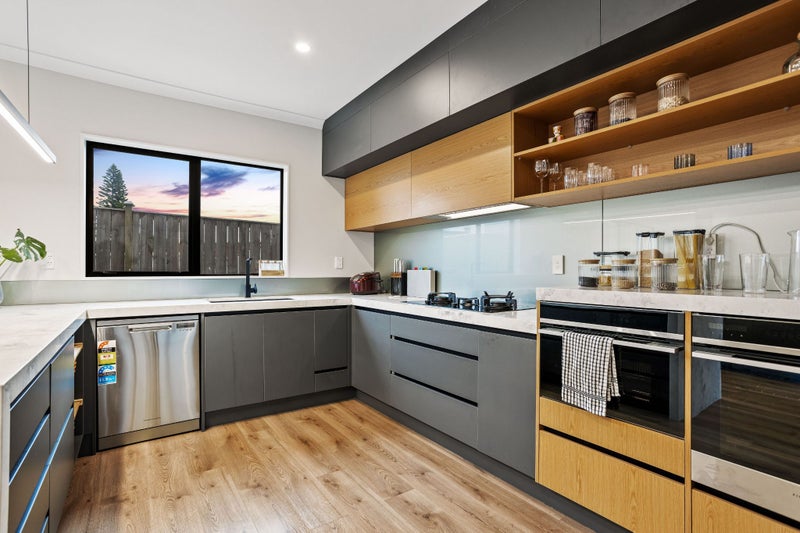 Prestige Kitchens - Beautiful kitchen combine colors on winter 10% sale! $18500 Carousel 2