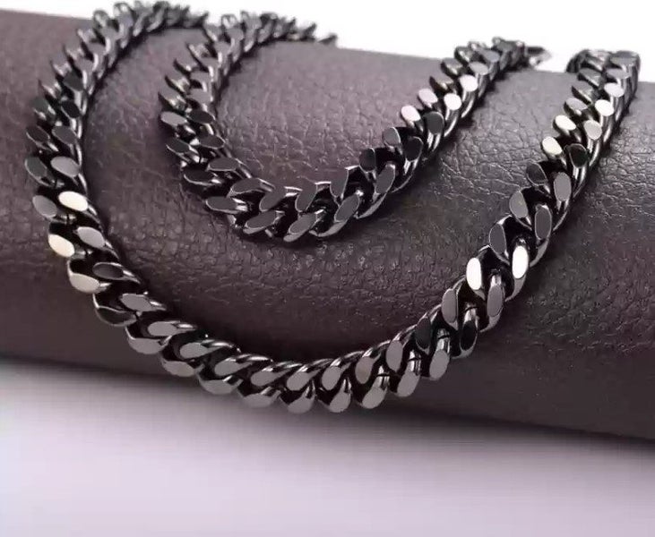 Men's Titanium Steel 8MM Gun-Metal Black Cuban Link Chain Carousel 1