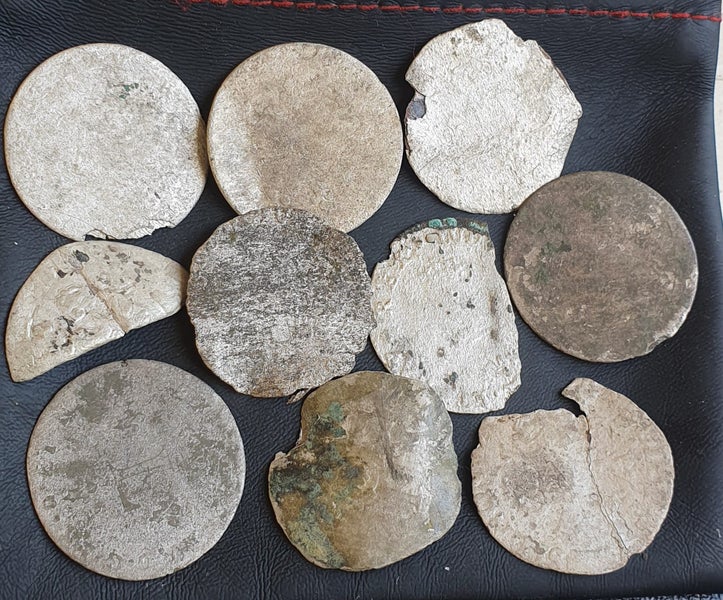 Lot of 20 French early modern silver coins from 1560-1774 AD Carousel 2