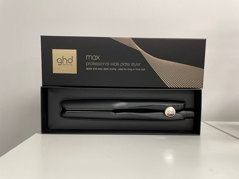 GHD Gold Wide Plate MAX Styler Latest Model RRP$400 NEW Carousel 1