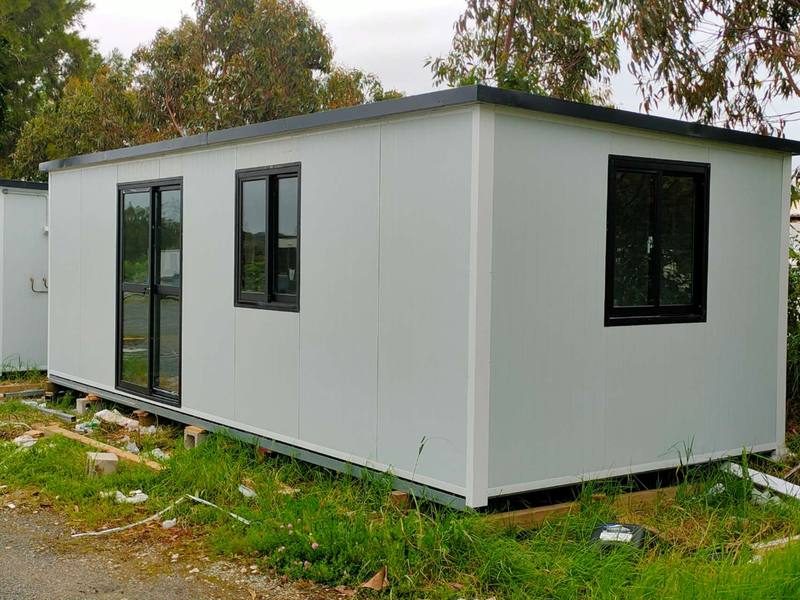 7.2x2.9m protable cabin self contained with kitchen and bathroom Carousel 2