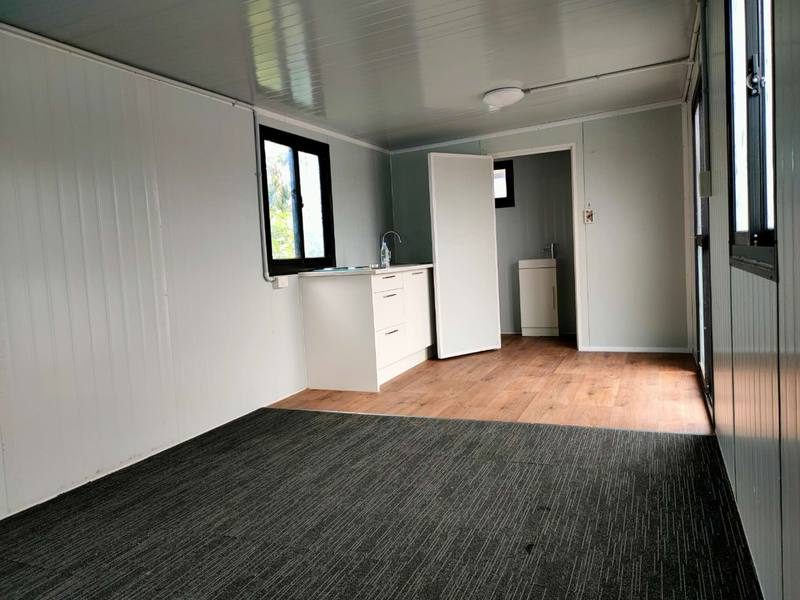 7.2x2.9m protable cabin self contained with kitchen and bathroom Carousel 2