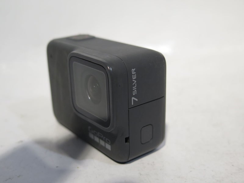 GoPro Hero7 Sliver Waterproof Action Camera with 4K Ultra HD Video Carousel 2