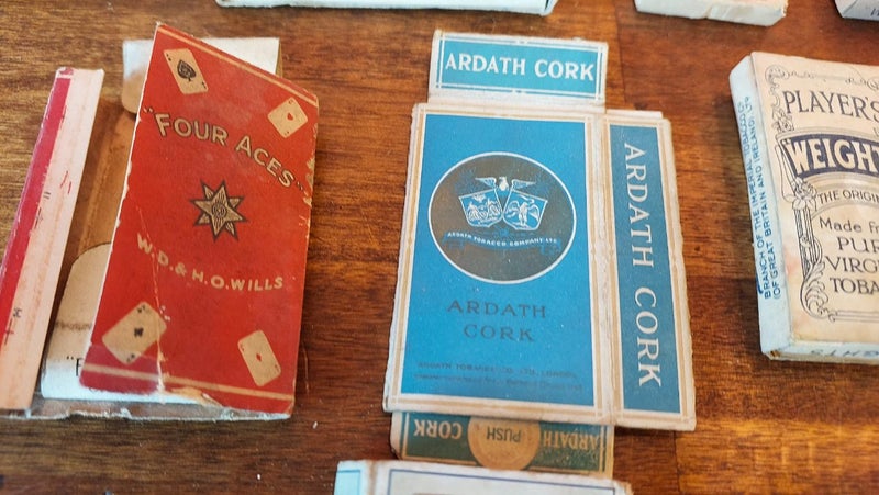 RARE VINTAGE CIGARETTE CARTONS FROM ENGLAND Carousel 2