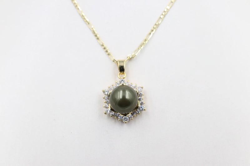 18ct Gold Plated Faux Pearl Pendent Carousel 2
