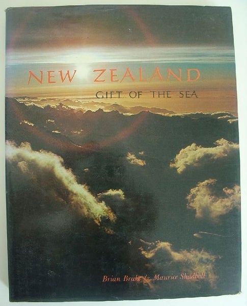 New Zealand Gift of the Sea, An Iconic NZ Book Carousel 1