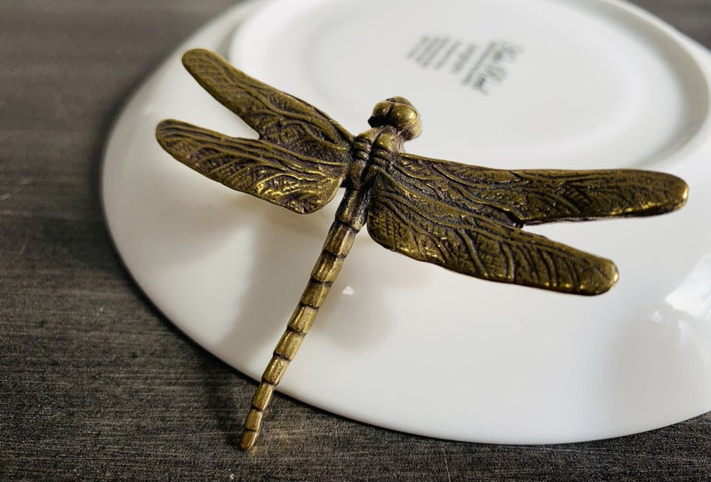 Vintage Style Retro handcrafted Dragonfly Miniature Ornament Carousel 1