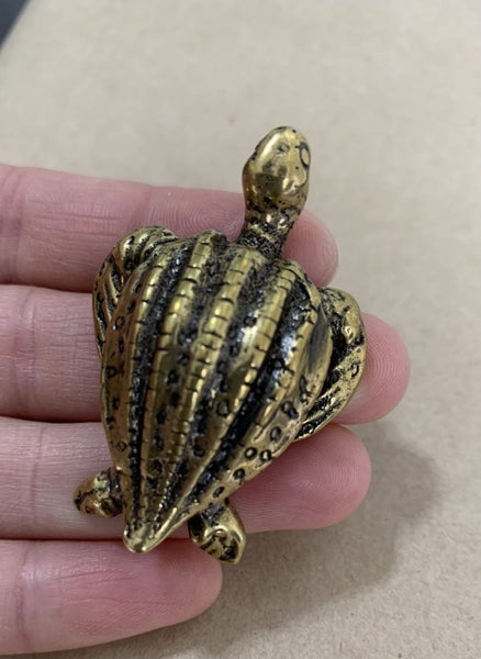 Vintage Style Retro handcrafted Resting Sea Turtle Miniature Ornament Carousel 2