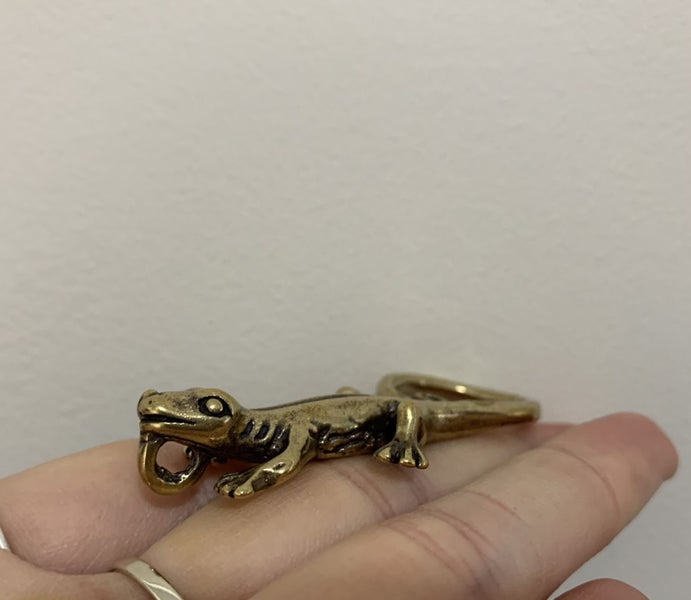 Antique Style Brass Lizard Miniature Figurine Keychain Pendant Decor Carousel 5