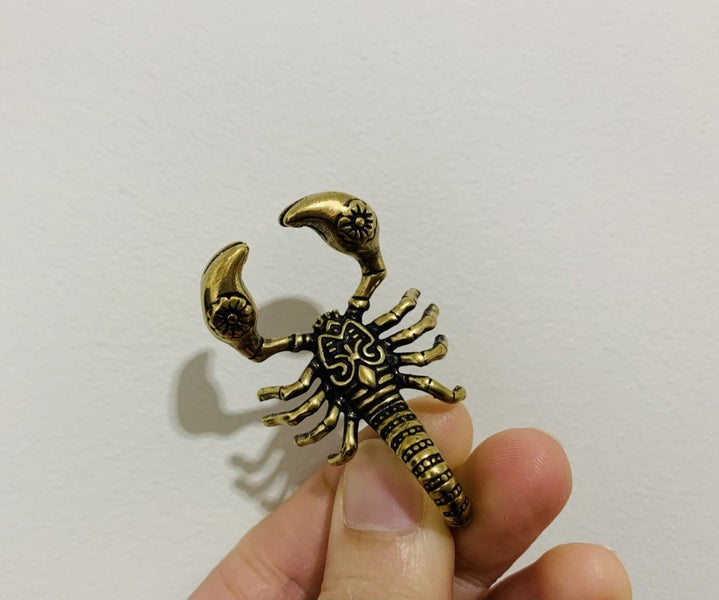 Antique Style Brass Copper Scorpion Keychain Pendant Crafts Decor Carousel 2