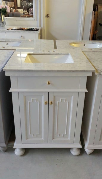 CLEARANCE - Stuart Single Vanity W66cm * Floor Defect Model *55% OFF* Carousel 1