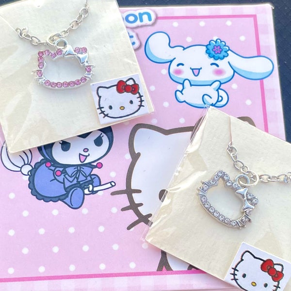 ^•^ 1 x WHITE Hello Kitty Sparkle Sanrio - on 45cm Silver Chain necklace Carousel 1
