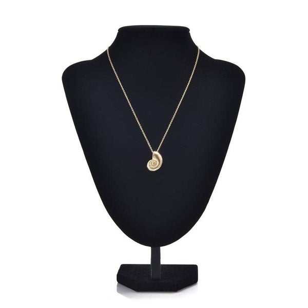 Fashion Woman Conch Pendant Necklace -Gold Carousel 3