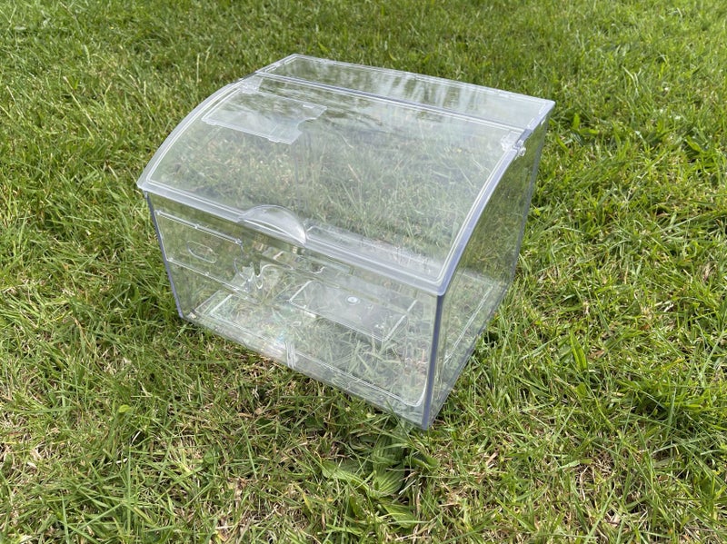 Scoop bin with lid for retail shelving 30Hx25Dx22Wcm Carousel 7
