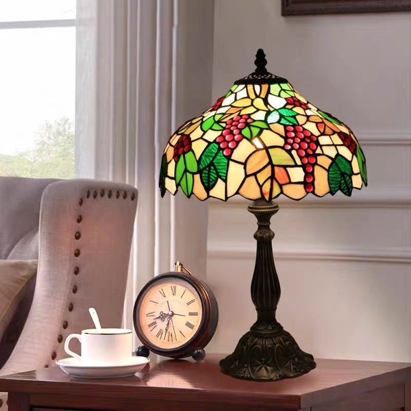 New Design Handmade Tiffany Table Lamp Carousel 2
