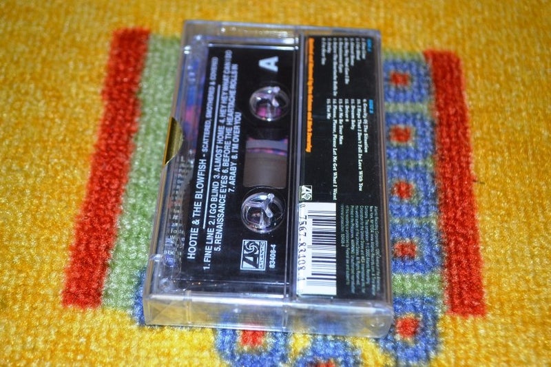 HOOTIE & THE BLOWFISH Scattered, Smothered & Covered CASSETTE TAPE Sealed BNEW Carousel 2