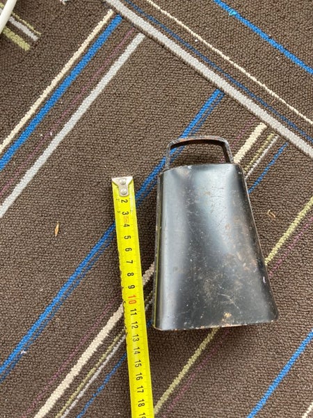 Cow bell 11cm x 9 cm x 5cm Carousel 1