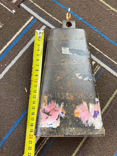 Cow bell 19cm x 12cm x 6cm Carousel 1