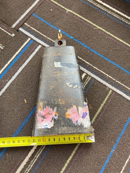 Cow bell 19cm x 12cm x 6cm Carousel 2