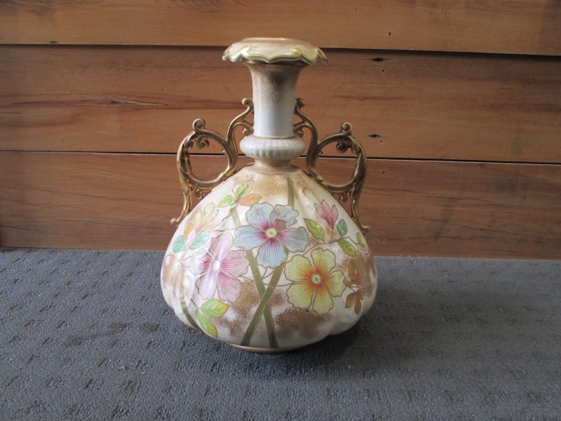 Old Hall 1790 Guilded Floral Vase c.1880 Carousel 1