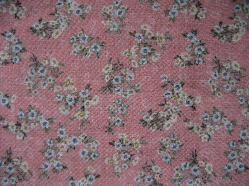 POLYESTER SEWING FABRIC Floral MATERIAL 2.45m x 145cm Carousel 1