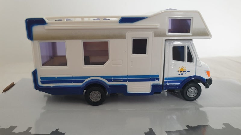 MERCEDES BENZ CAMPER VAN 1:43 SCALE DIECAST MOTORHOME / MOBILE HOME CARARAMA Carousel 2