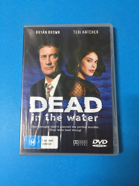 Dead In The Water (1991) Carousel 1