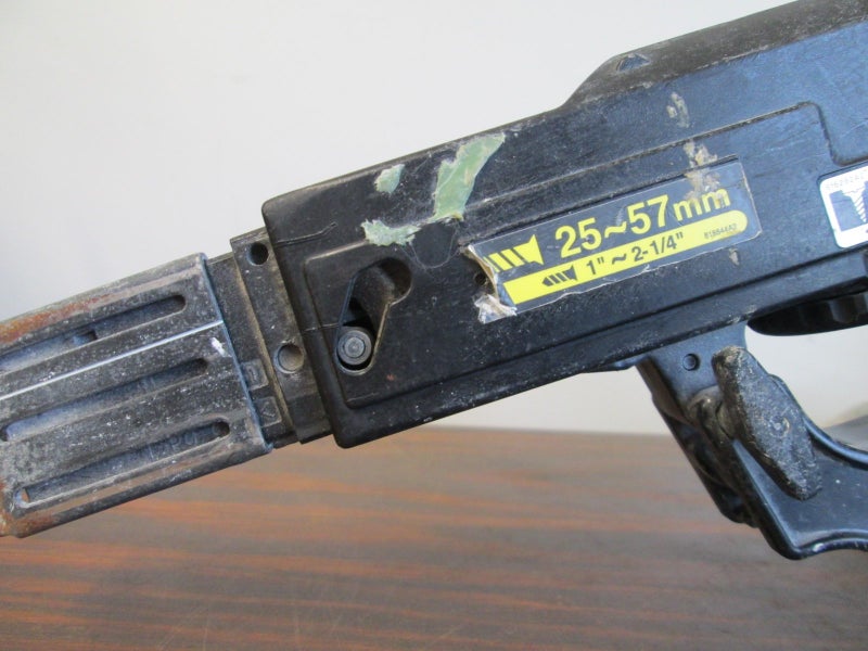 Makita 6834 Auto Feed Scerwdriver in case Carousel 2