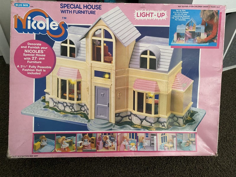 Vintage Nicole’s Light Up Doll House Carousel 2