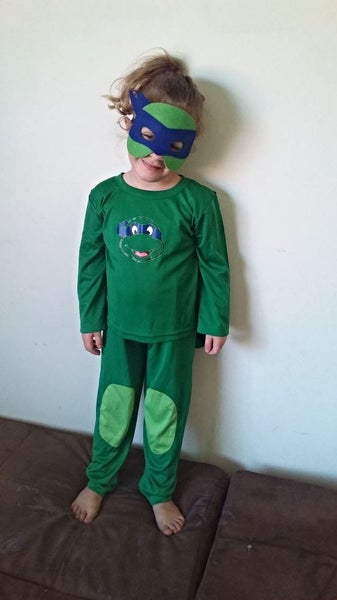 Kids - NINJA TURTLE green costume (shirt pants cape / cloak + mask) Carousel 1