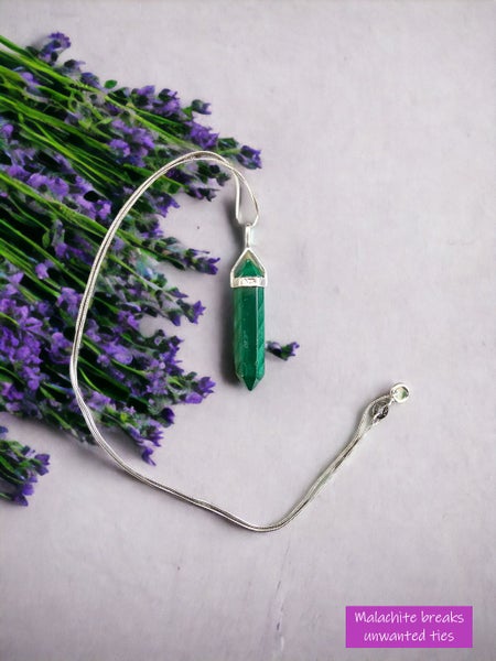 MALACHITE PENDANT ON STERLING SILVER CHAIN Carousel 1