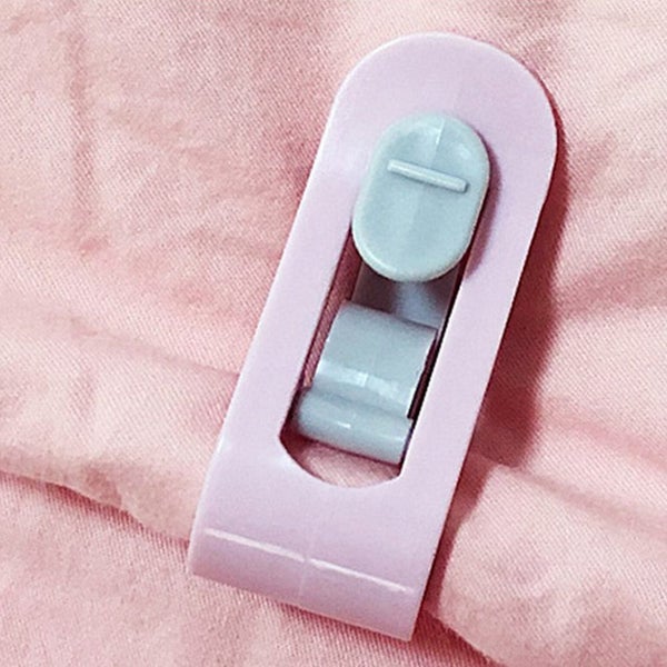 12pcs Duvet Pin Duvet Clips Bed Quilt Donuts Holders Comforter Grippers-Pink Carousel 6