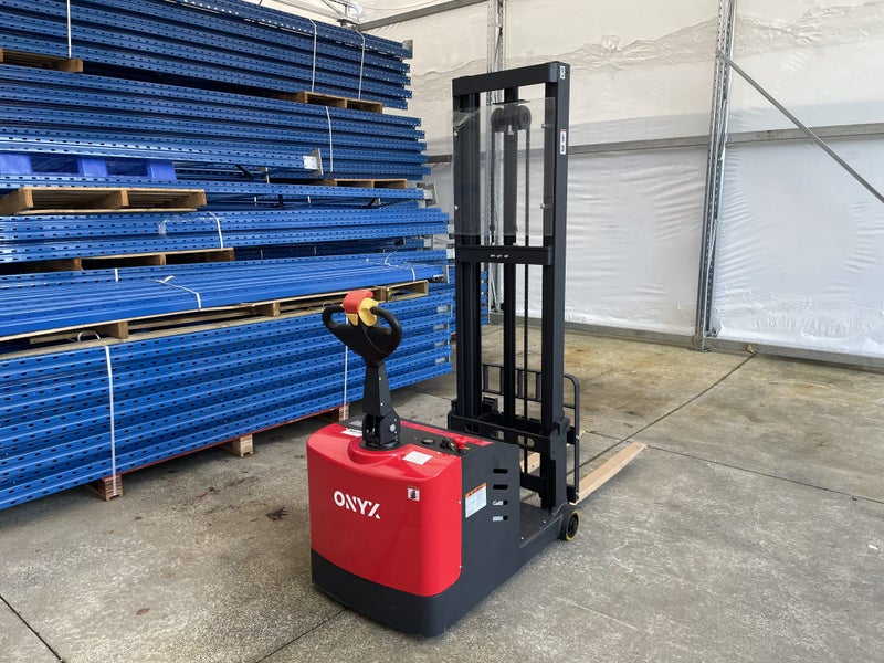 New ONYX ESCB08 - 800kg Electric Counterbalance Stacker - 3.5m Carousel 2