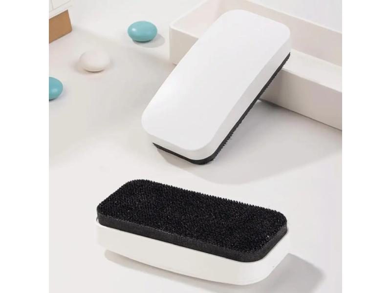 Blackboard Eraser Easy Use Blackboard Brush Adsorbable Dry Erase Helpful Carousel 2